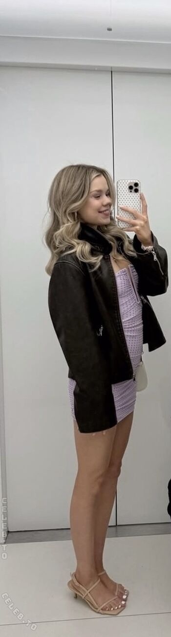 Lea peach leaked private photo uncensored HD quality