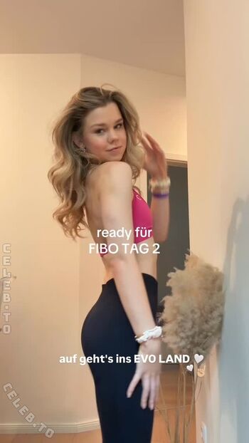 Lea peach leaked private photo uncensored HD quality