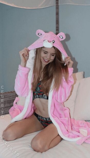 Lea peach leaked private photo uncensored HD quality