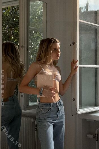 Lea peach  page leaked private photo uncensored HD quality