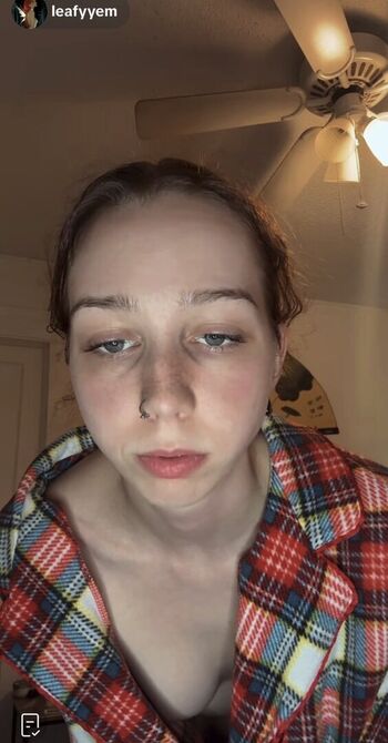 Leafyem page leaked private photo uncensored HD quality