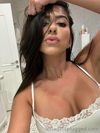 Lena the plug  page leaked private photo uncensored HD quality
