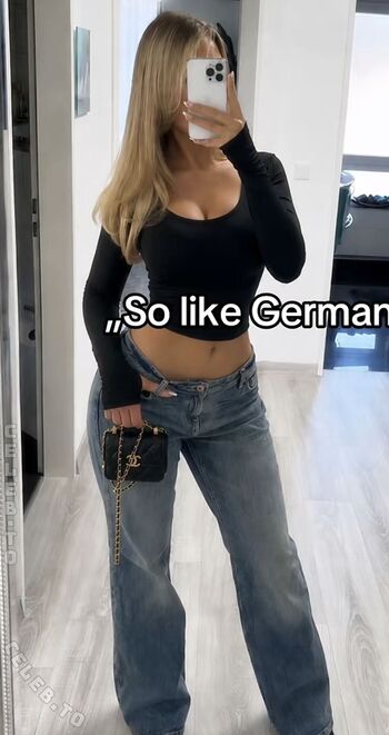 Leoniesia leaked private photo uncensored HD quality