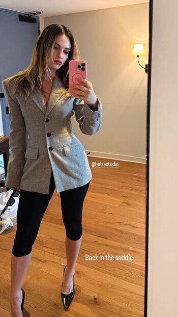 Lily james leaked private photo uncensored HD quality