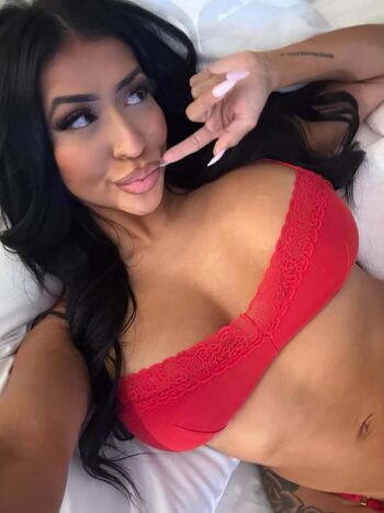 Lily led leaked private photo uncensored HD quality