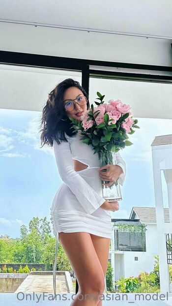 Lily page leaked private photo uncensored HD quality