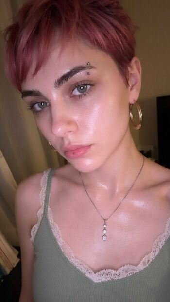 Linda leaked private photo uncensored HD quality