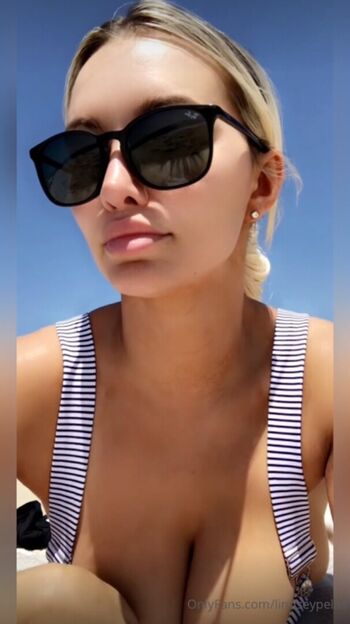 Lindsey pelas leaked private photo uncensored HD quality