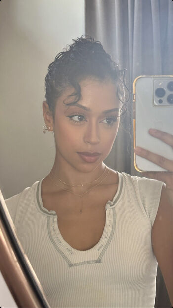 Liza koshy leaked private photo uncensored HD quality