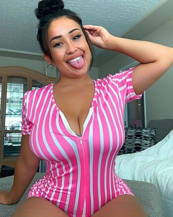 Lizzywurst page leaked private photo uncensored HD quality