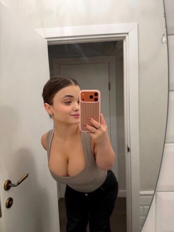 Lola alphy  page leaked private photo uncensored HD quality