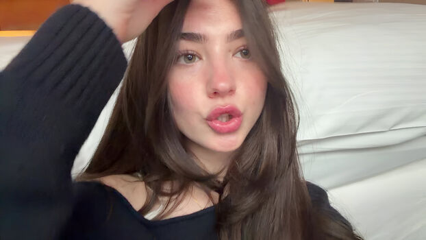 Lyzzahh page leaked private photo uncensored HD quality