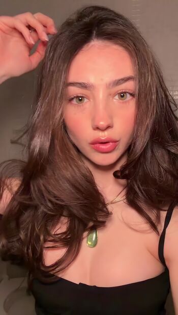 Lyzzahh page leaked private photo uncensored HD quality