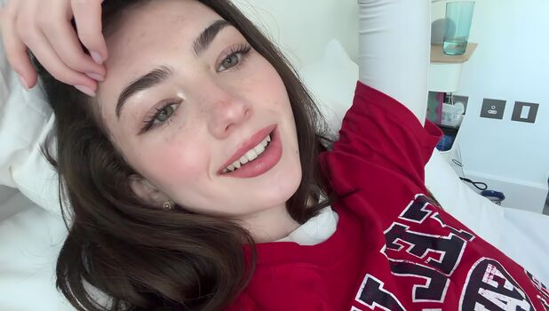 Lyzzahh page leaked private photo uncensored HD quality