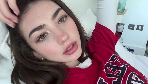 Lyzzahh page leaked private photo uncensored HD quality