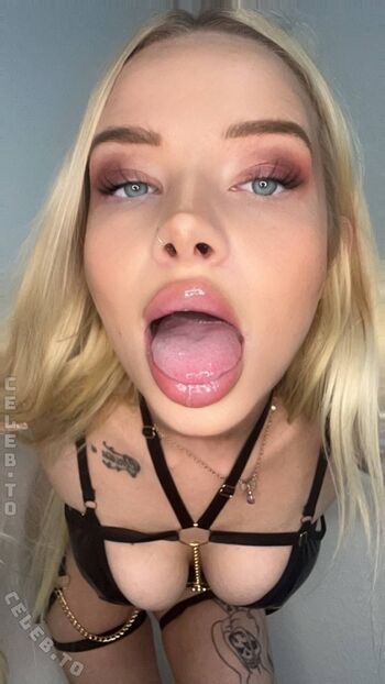 Madeleine smdt leaked private photo uncensored HD quality