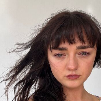 Maisie williams leaked private photo uncensored HD quality