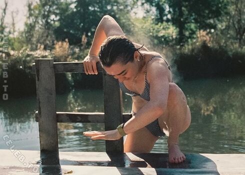 Maisie williams leaked private photo uncensored HD quality