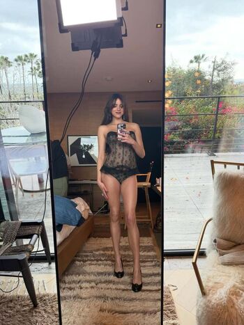 Margaret qualley page leaked private photo uncensored HD quality