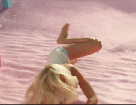 Margot robbie leaked private photo uncensored HD quality