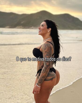 Mature women page leaked private photo uncensored HD quality