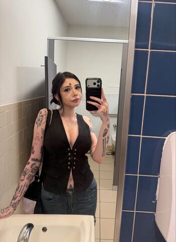 Meepmomentt leaked private photo uncensored HD quality