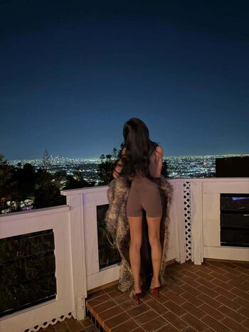 Mia khalifa  page leaked private photo uncensored HD quality