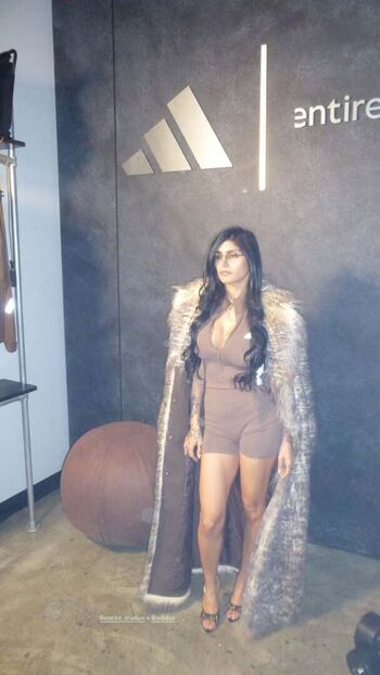 Mia khalifa  page leaked private photo uncensored HD quality