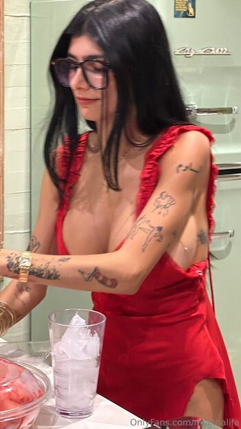 Mia khalifa  page leaked private photo uncensored HD quality