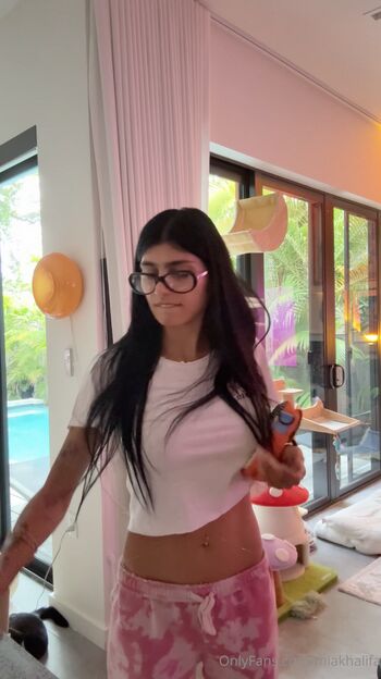 Mia khalifa leaked private photo uncensored HD quality