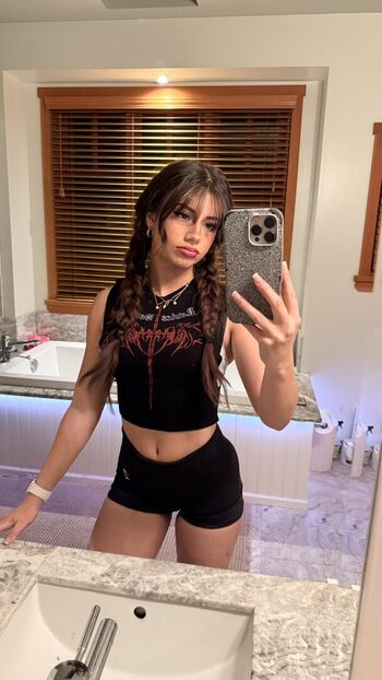 Mikayla campinos  page leaked private photo uncensored HD quality