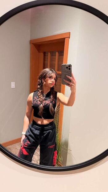 Mikayla campinos  page leaked private photo uncensored HD quality