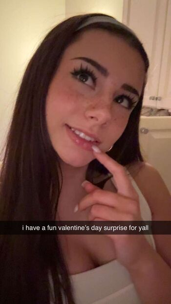 Mikayla campinos  page leaked private photo uncensored HD quality