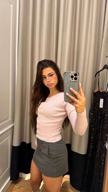 Mikayla campinos  page leaked private photo uncensored HD quality