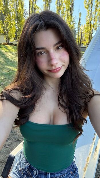 Mikayla campinos  page leaked private photo uncensored HD quality