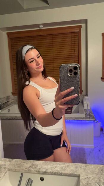Mikayla campinos  page leaked private photo uncensored HD quality