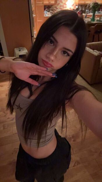 Mikayla campinos  page leaked private photo uncensored HD quality