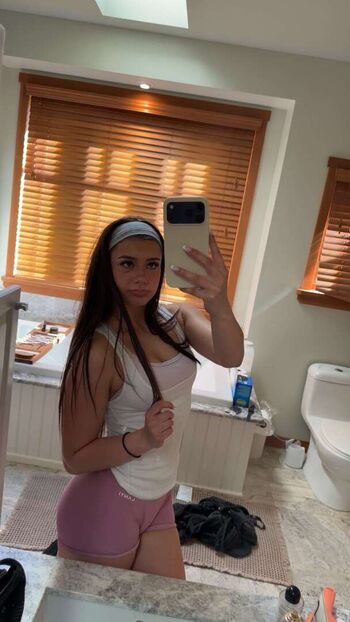 Mikayla campinos  page leaked private photo uncensored HD quality