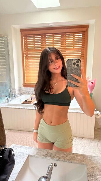 Mikayla campinos  page leaked private photo uncensored HD quality
