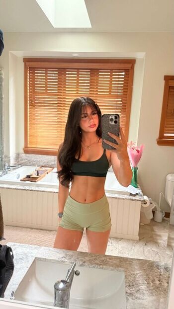 Mikayla campinos  page leaked private photo uncensored HD quality