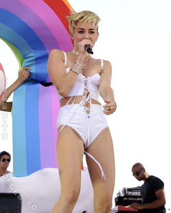 Miley cyrus page leaked private photo uncensored HD quality
