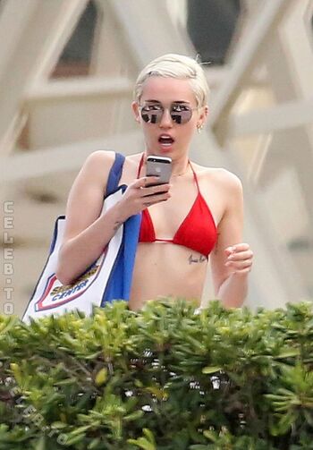Miley cyrus page leaked private photo uncensored HD quality