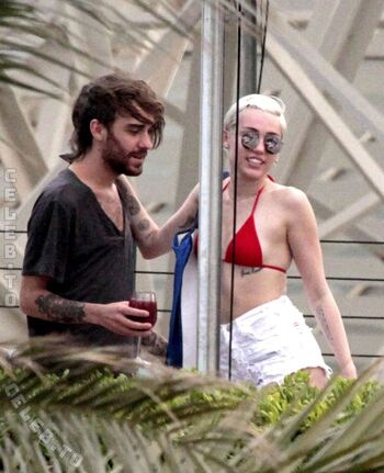 Miley cyrus page leaked private photo uncensored HD quality
