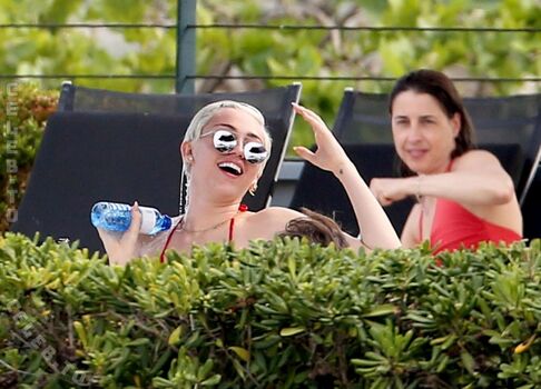 Miley cyrus page leaked private photo uncensored HD quality