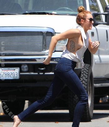 Miley cyrus page leaked private photo uncensored HD quality