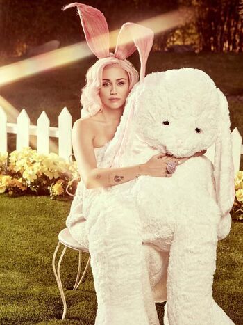 Miley cyrus page leaked private photo uncensored HD quality