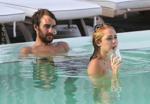 Miley cyrus page leaked private photo uncensored HD quality