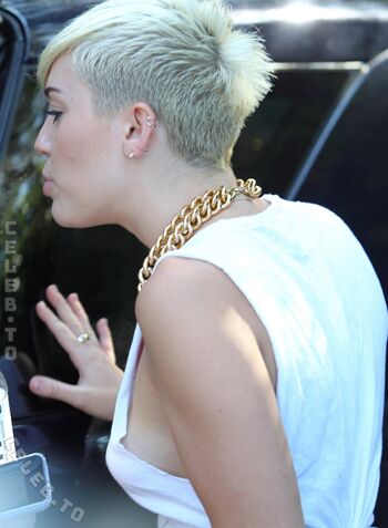 Miley cyrus page leaked private photo uncensored HD quality