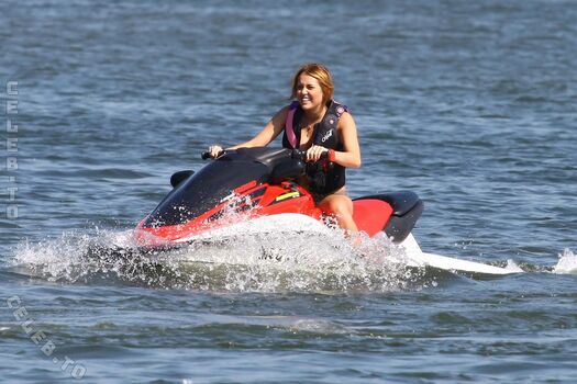 Miley cyrus page leaked private photo uncensored HD quality