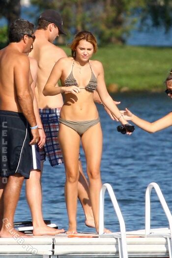 Miley cyrus page leaked private photo uncensored HD quality